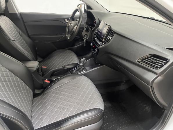 Hyundai Solaris II Рестайлинг с пробегом 2021 года, цена 1 649 000 рублей, 52617 км, седан, Автокод Объявления