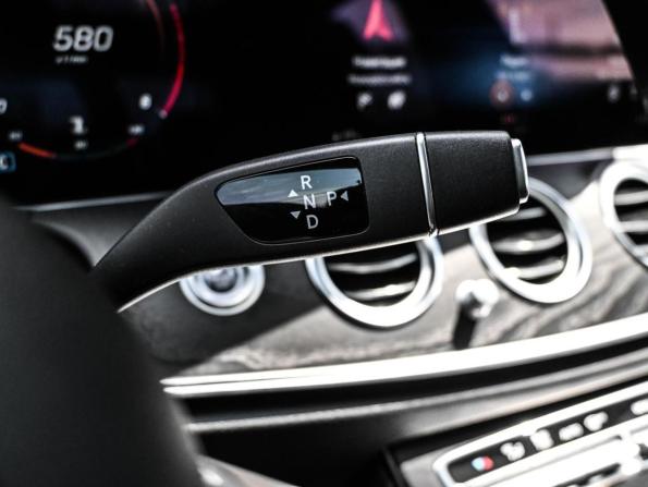 Mercedes-Benz E-Класс V (W213 S213 C238) Рестайлинг с пробегом 2021 года, цена 5 779 000 рублей, 78467 км, седан, Автокод Объявления