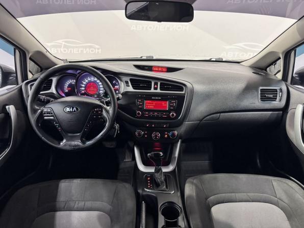 Kia Ceed II с пробегом 2013 года, цена 1 000 000 рублей, 230000 км, хэтчбек, Автокод Объявления
