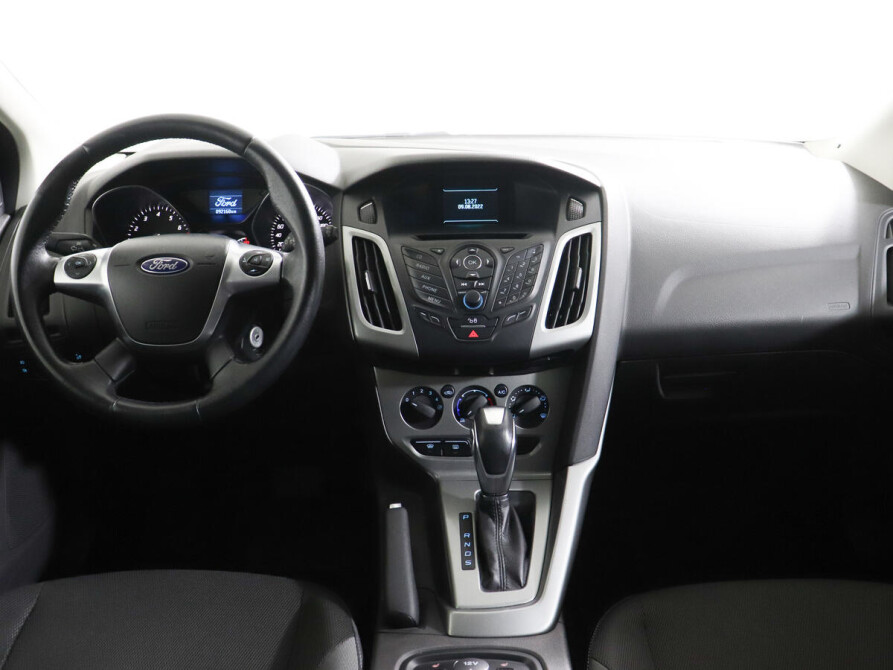 Робот на фокус 3. Ford focus 2013 бурдо. габариты форд фокус 3 седан 2013. форд фокус 3 коричневый седан.