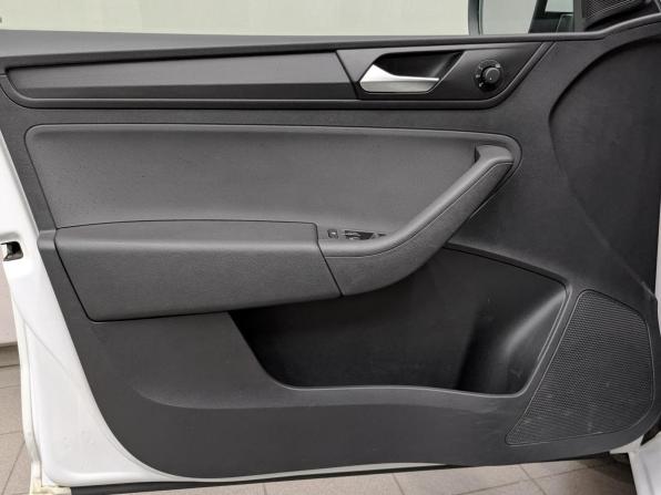 Volkswagen Polo VI с пробегом 2021 года, цена 1 590 000 рублей, 47919 км, лифтбек, Автокод Объявления