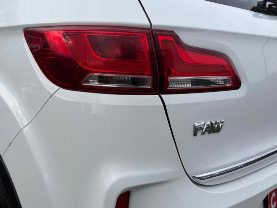 FAW Besturn X40 I Набережные Челны  - изображение 9