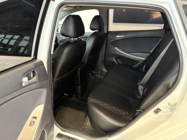 Hyundai Solaris I Рестайлинг с пробегом 2015 года, цена 884 000 рублей, 186658 км, хэтчбек, Автокод Объявления