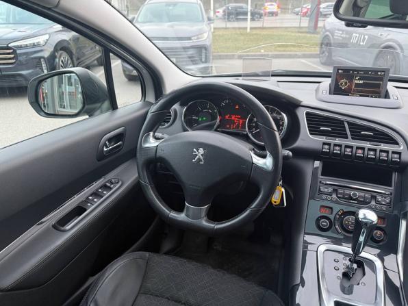 Peugeot 3008 I Рестайлинг с пробегом 2016 года, цена 925 000 рублей, 175000 км, внедорожник, Автокод Объявления
