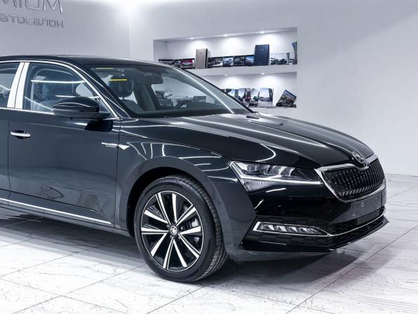 Skoda Superb III Рестайлинг с пробегом 2025 года, цена 3 255 000 рублей, 74 км, лифтбек, Автокод Объявления
