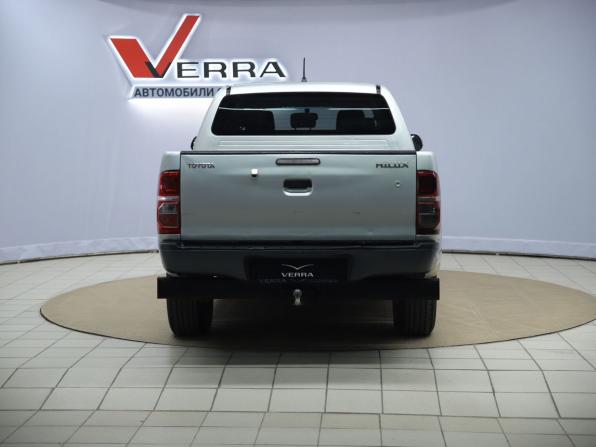Toyota Hilux VII Рестайлинг с пробегом 2013 года, цена 1 690 000 рублей, 365875 км, offers.body_type.unknown, Автокод Объявления