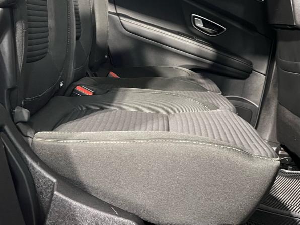 Renault Scenic IV с пробегом 2017 года, цена 1 499 000 рублей, 151575 км, компактвэн, Автокод Объявления