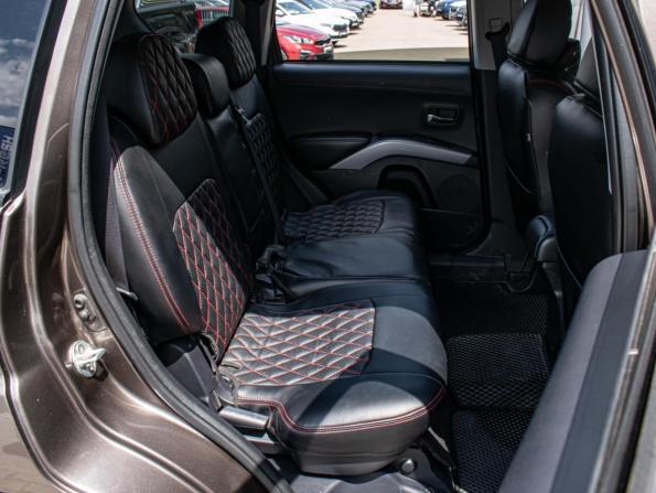 Mitsubishi Outlander II Рестайлинг с пробегом 2010 года, цена 1 359 000 рублей, 184035 км, внедорожник, Автокод Объявления