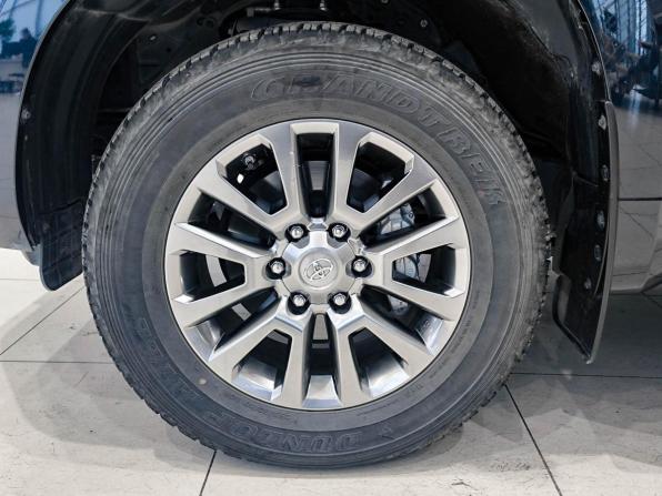 Toyota Land Cruiser Prado 150 Series Рестайлинг 2 с пробегом 2018 года, цена 8 450 000 рублей, 4526 км, внедорожник, Автокод Объявления