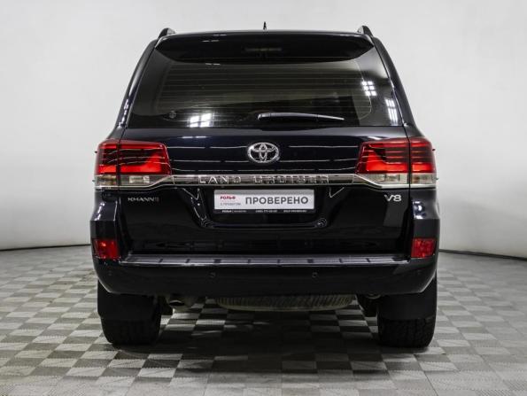 Toyota Land Cruiser 200 Series Рестайлинг 2 с пробегом 2015 года, цена 4 799 000 рублей, 250306 км, внедорожник, Автокод Объявления