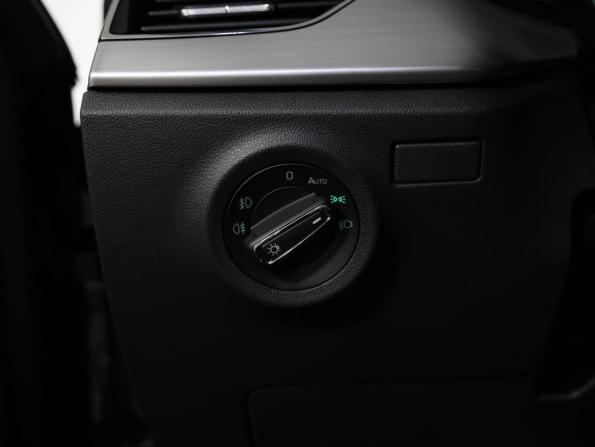 Skoda Rapid II с пробегом 2021 года, цена 1 429 000 рублей, 163597 км, лифтбек, Автокод Объявления