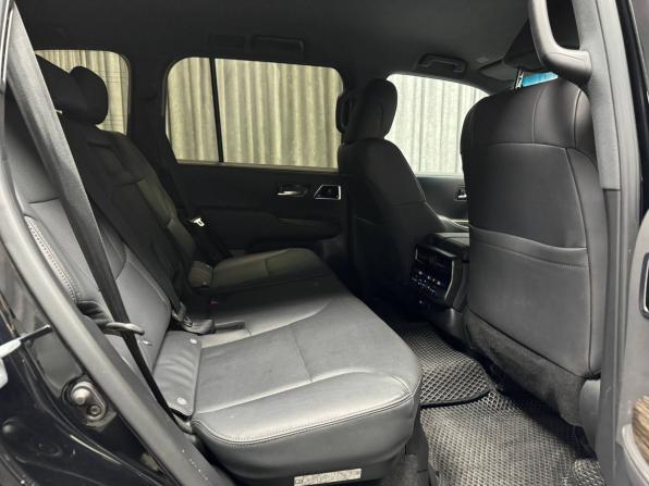 Toyota Land Cruiser 300 Series с пробегом 2022 года, цена 10 500 000 рублей, 64826 км, внедорожник, Автокод Объявления