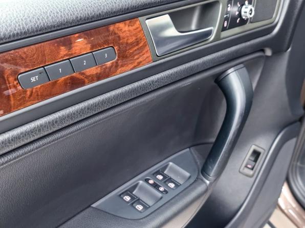 Volkswagen Touareg II с пробегом 2011 года, цена 2 225 000 рублей, 147252 км, внедорожник, Автокод Объявления