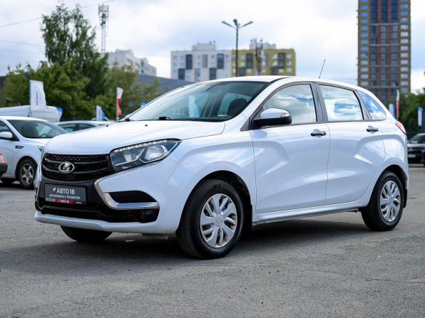 Lada (ВАЗ) XRAY I с пробегом 2017 года, цена 689 000 рублей, 94413 км, хэтчбек, Автокод Объявления
