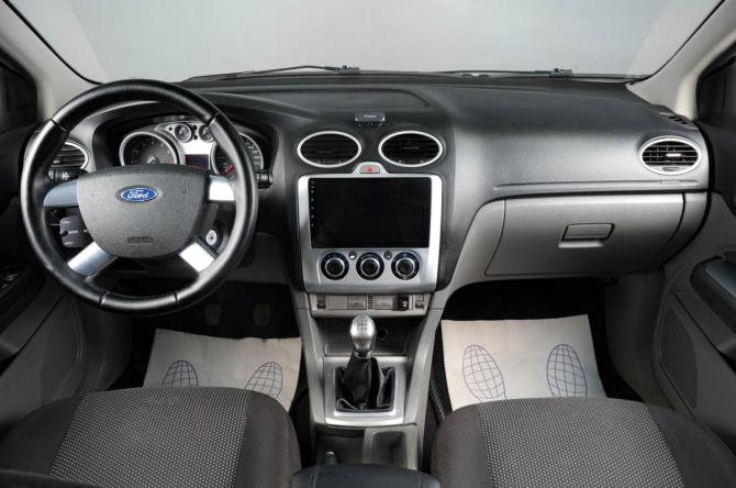 Ford Focus II Рестайлинг с пробегом 2011 года, цена 649 000 рублей, 572192 км, седан, Автокод Объявления
