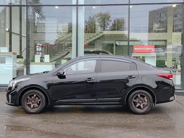 Kia Rio IV Рестайлинг с пробегом 2021 года, цена 1 680 000 рублей, 44000 км, седан, Автокод Объявления