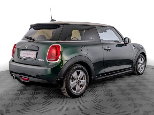 Mini Hatch III (F55/F56) Рестайлинг с пробегом 2018 года, цена 1 715 000 рублей, 81512 км, хэтчбек, Автокод Объявления