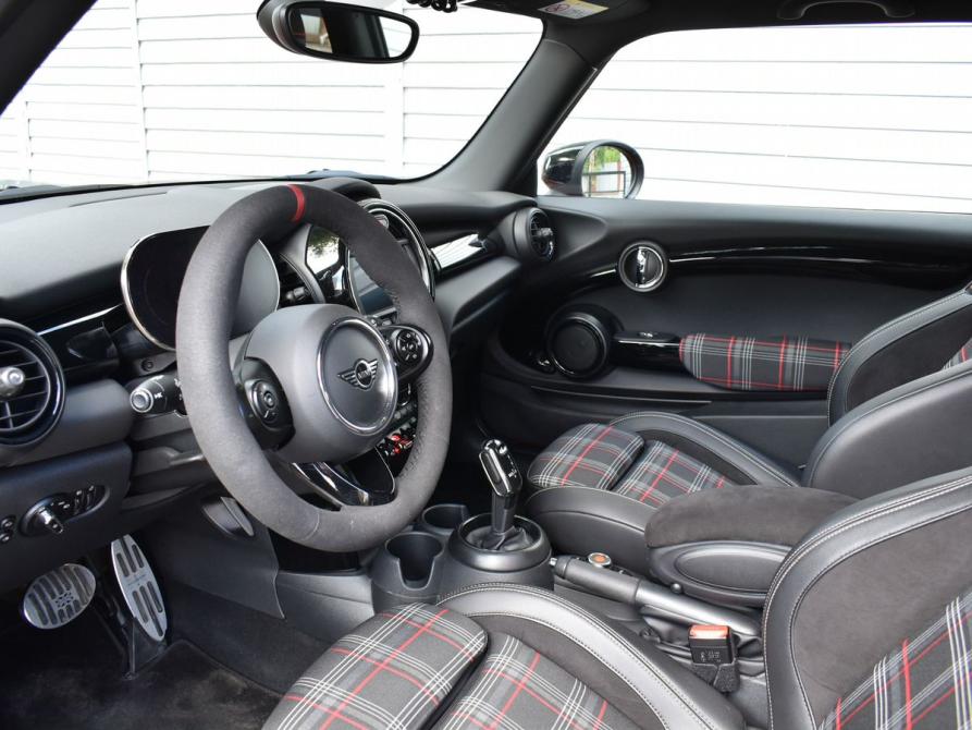 Mini Hatch III (F55/F56) Рестайлинг Москва  - изображение 17