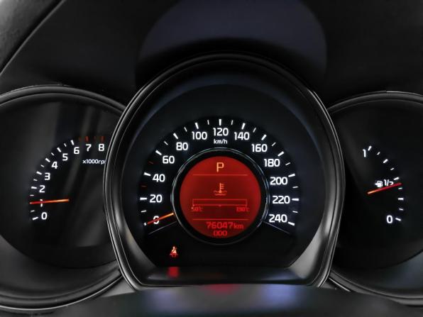 Kia Ceed II Рестайлинг с пробегом 2016 года, цена 1 400 000 рублей, 76045 км, хэтчбек, Автокод Объявления