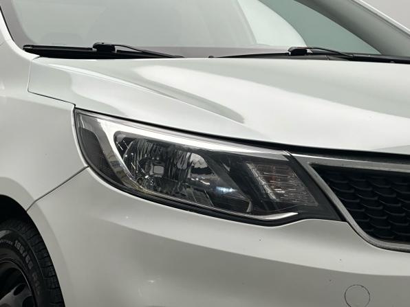 Kia Rio III Рестайлинг с пробегом 2015 года, цена 699 000 рублей, 232505 км, седан, Автокод Объявления