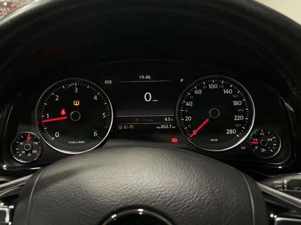 Volkswagen Touareg II Рестайлинг с пробегом 2017 года, цена 2 650 000 рублей, 186000 км, внедорожник, Автокод Объявления