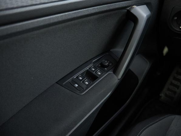 Volkswagen Tiguan II Рестайлинг с пробегом 2021 года, цена 2 638 000 рублей, 112845 км, внедорожник, Автокод Объявления