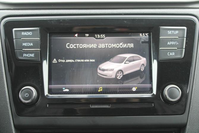 Skoda Rapid I Рестайлинг с пробегом 2018 года, цена 1 325 000 рублей, 63000 км, лифтбек, Автокод Объявления