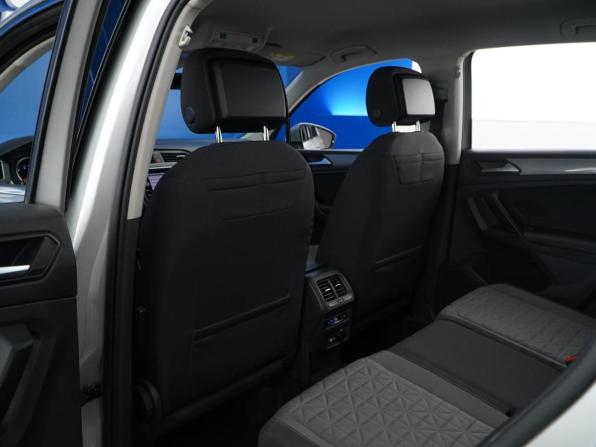 Volkswagen Tiguan II Рестайлинг с пробегом 2021 года, цена 2 549 777 рублей, 96063 км, внедорожник, Автокод Объявления