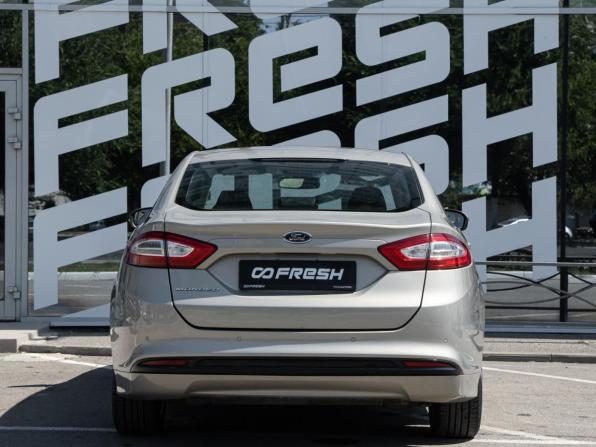 Ford Mondeo V с пробегом 2015 года, цена 1 319 000 рублей, 192024 км, седан, Автокод Объявления