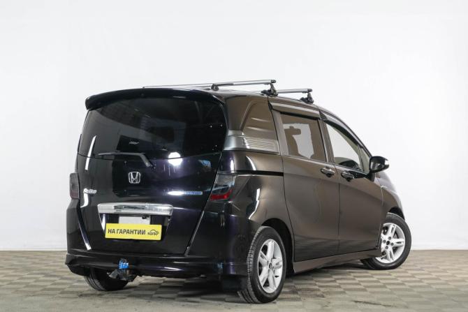 Honda Freed I Рестайлинг с пробегом 2011 года, цена 1 179 000 рублей, 121000 км, компактвэн, Автокод Объявления