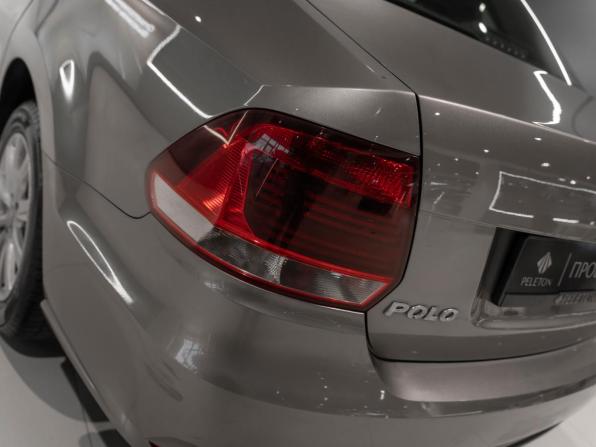 Volkswagen Polo V Рестайлинг с пробегом 2017 года, цена 1 145 000 рублей, 97111 км, седан, Автокод Объявления