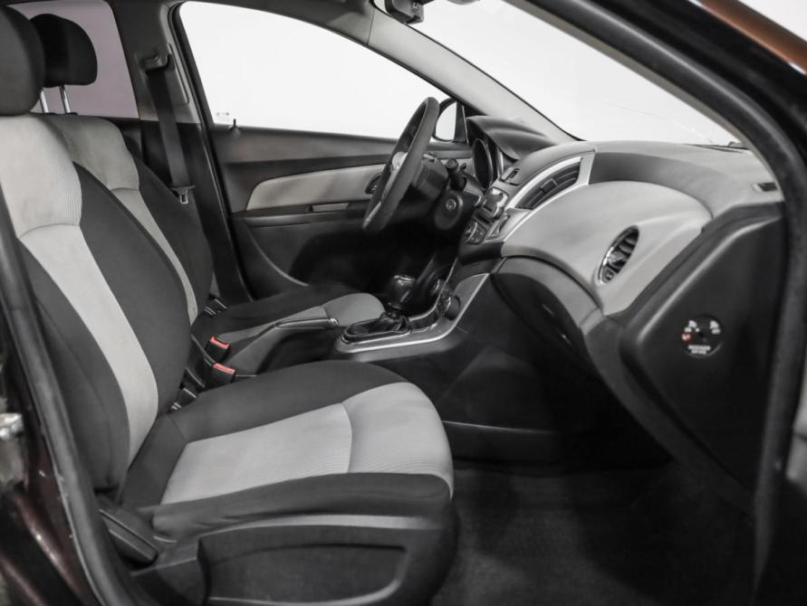 Chevrolet Cruze I Рестайлинг Санкт-Петербург  - изображение 18
