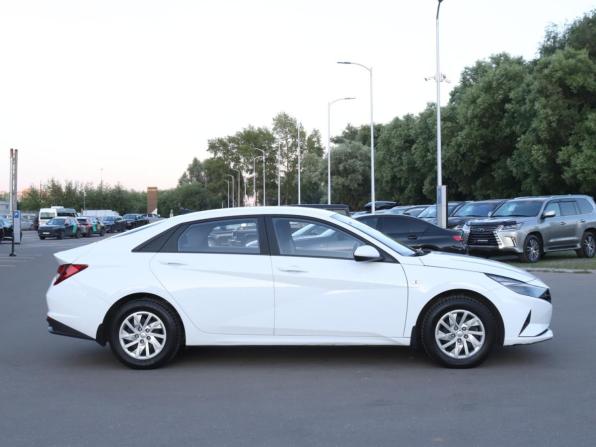 Hyundai Elantra VII (CN7) с пробегом 2022 года, цена 2 050 000 рублей, 54818 км, седан, Автокод Объявления