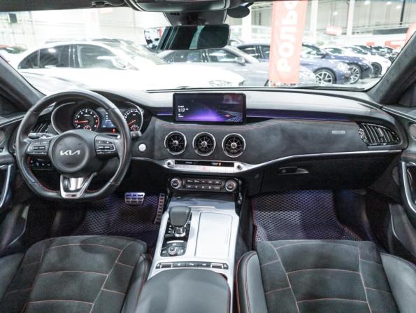 Kia Stinger I Рестайлинг с пробегом 2023 года, цена 3 850 000 рублей, 44521 км, лифтбек, Автокод Объявления