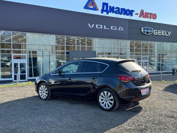 Opel Astra J с пробегом 2011 года, цена 570 000 рублей, 156002 км, хэтчбек, Автокод Объявления