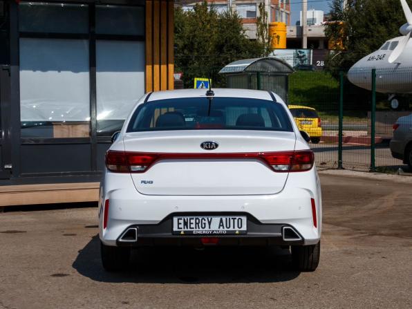 Kia Rio IV Рестайлинг с пробегом 2021 года, цена 1 550 000 рублей, 115132 км, седан, Автокод Объявления
