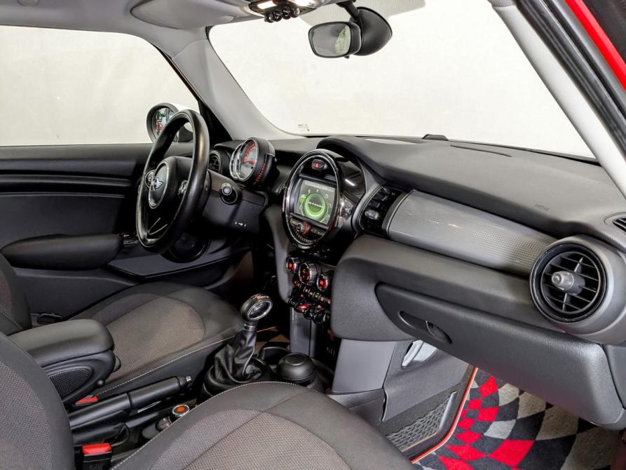 Mini Hatch III (F55/F56) Москва  - изображение 11