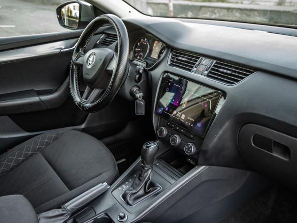 Skoda Octavia III (A7) Рестайлинг с пробегом 2017 года, цена 1 409 000 рублей, 163959 км, лифтбек, Автокод Объявления