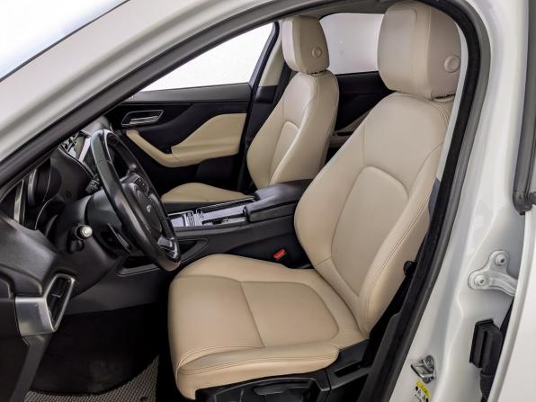 Jaguar F-Pace I с пробегом 2018 года, цена 2 650 000 рублей, 172162 км, внедорожник, Автокод Объявления