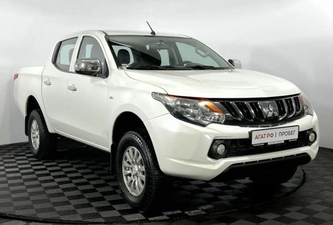 Mitsubishi L200 V с пробегом 2017 года, цена 2 350 000 рублей, 86825 км, offers.body_type.unknown, Автокод Объявления