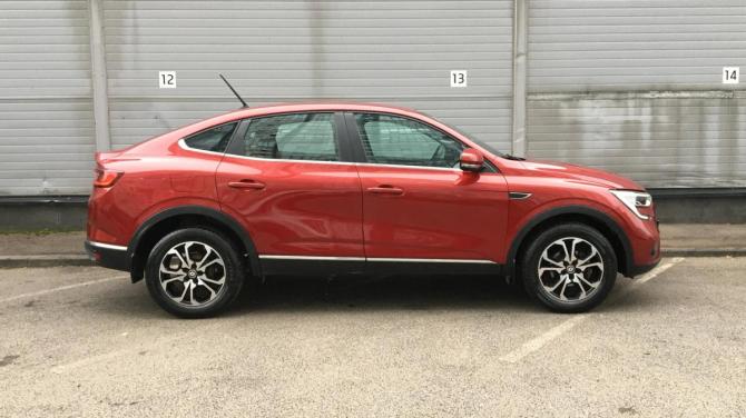 Renault Arkana I с пробегом 2021 года, цена 1 549 000 рублей, 36841 км, внедорожник, Автокод Объявления