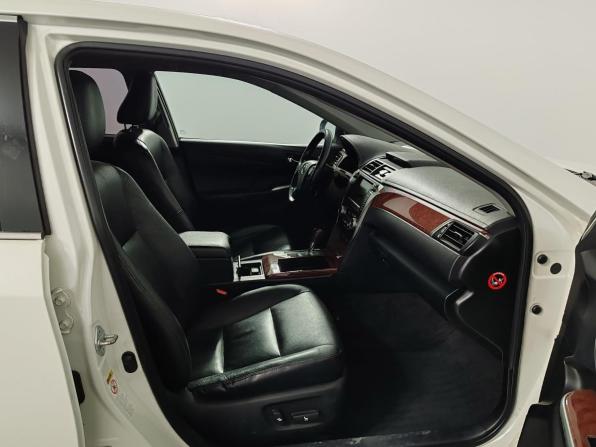 Toyota Camry VII (XV50) с пробегом 2013 года, цена 1 300 000 рублей, 211200 км, седан, Автокод Объявления