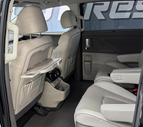 Hyundai Custin с пробегом 2025 года, цена 4 930 000 рублей, 2500 км, минивэн, Автокод Объявления