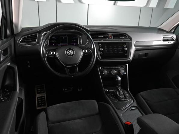 Volkswagen Tiguan II с пробегом 2019 года, цена 2 399 000 рублей, 144044 км, внедорожник, Автокод Объявления