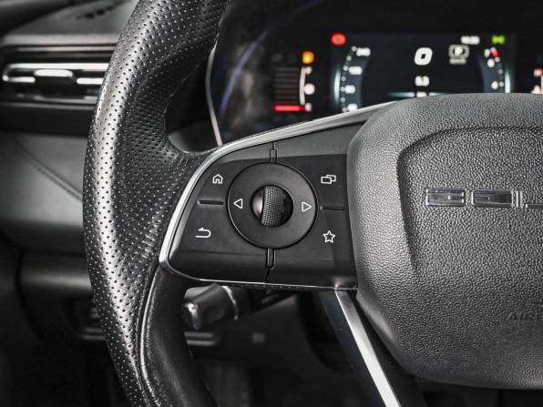 BAIC U5 Plus с пробегом 2023 года, цена 1 315 000 рублей, 35692 км, седан, Автокод Объявления