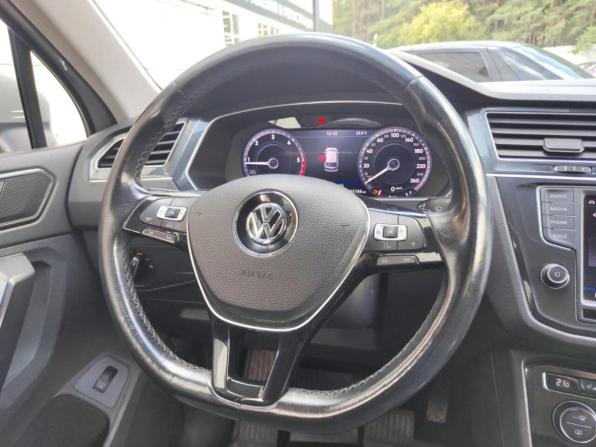 Volkswagen Tiguan II с пробегом 2016 года, цена 2 226 000 рублей, 165788 км, внедорожник, Автокод Объявления