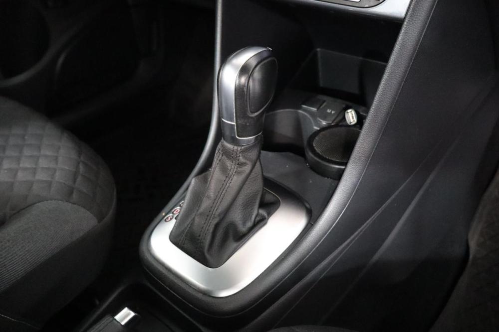 Volkswagen Polo V Рестайлинг Санкт-Петербург  - изображение 10