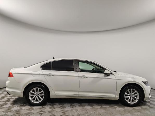 Volkswagen Passat B8 Рестайлинг с пробегом 2020 года, цена 2 175 000 рублей, 102917 км, седан, Автокод Объявления