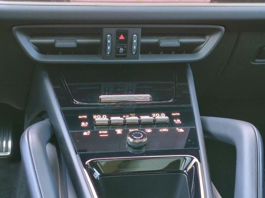 Porsche Cayenne III Рестайлинг Санкт-Петербург  - изображение 23