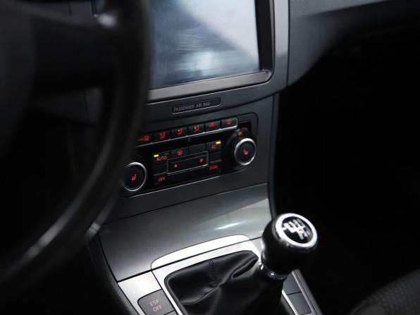 Volkswagen Passat B6 с пробегом 2010 года, цена 690 000 рублей, 177493 км, седан, Автокод Объявления